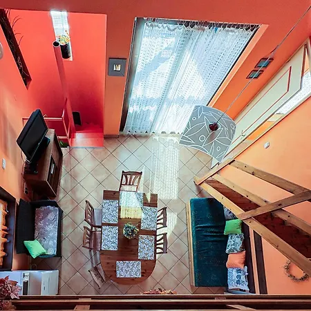 Mediterran Rezidencia Jobb Felso *